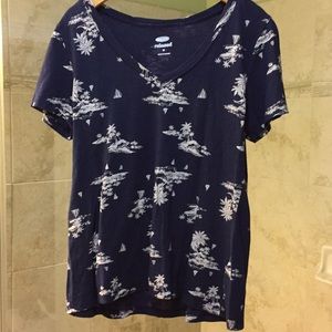 Navy V-neck T-shirt with Hawaiian Print